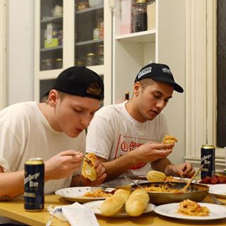 @jugouerdens // 📸 by @mrshaked #rap #dj #musician #review #song #concert #producer #instamusic #pop #bands #musica #live #livemusic #beats #festival #studio #newmusic #songs #rnb #bass #rapper #soundcloud #tbt #vienna #singer #austria #jugoürdens