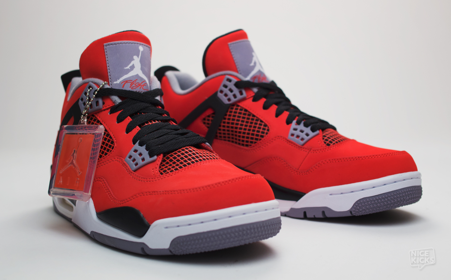 air-jordan-4-toro-bravo-11