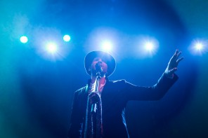 A Classy Sunday // Mayer Hawthorne Live