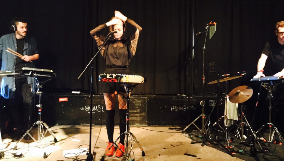 „Off the Radar“ ist Vergangenheit // Noga Erez live „Off the Radar“ ist Vergangenheit // Noga Erez live